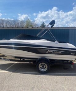 22011 Larson Senza 186 - $15,000