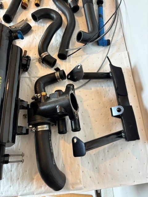 Closed Cooling system from Mercruiser 350 MPI Horizon Inline engine - $3200 - Image 9